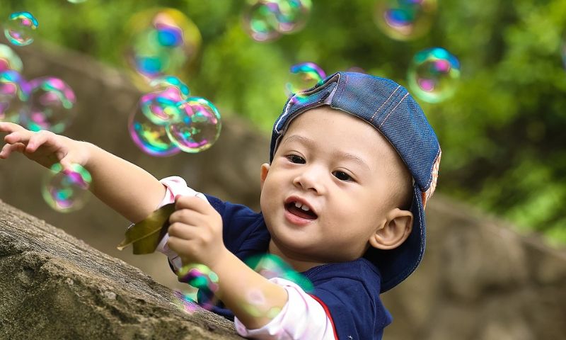 Giải thích điềm báo khi mơ thấy con nít